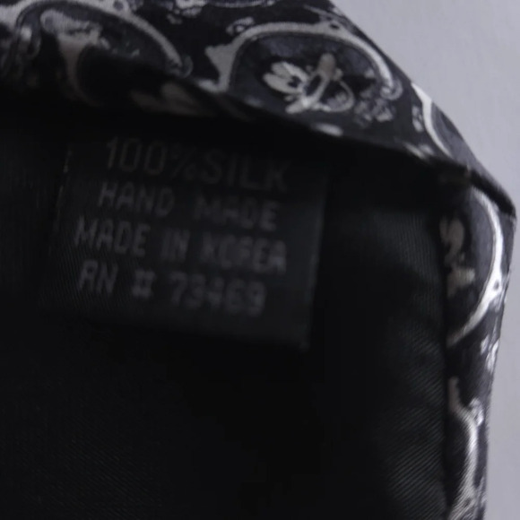 Disney Store Fab Four Tonal Silk Tie - Picture 4 of 5